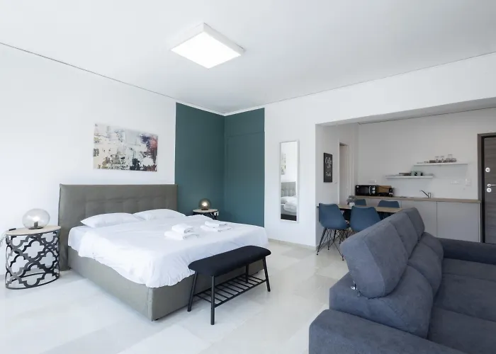 Hip And Fun Apt A